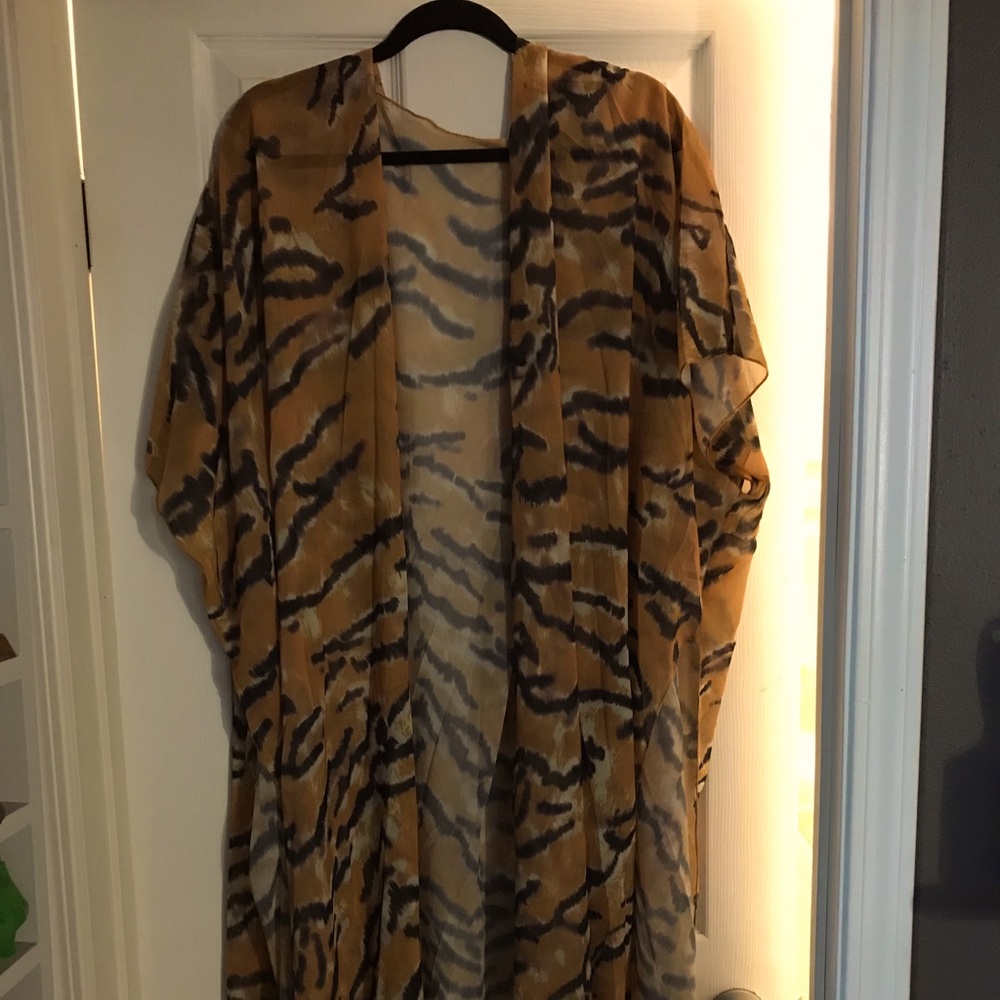 2X Tiger Print Kimono Style Shirt
